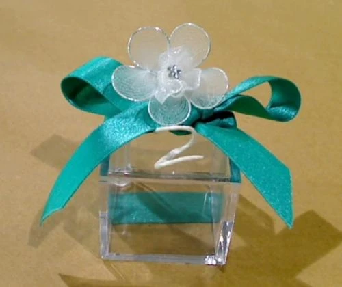 Bomboniere Promessa Di Matrimonio Scatolina In Plexiglass Completa Di 5 Confetti Pistoia